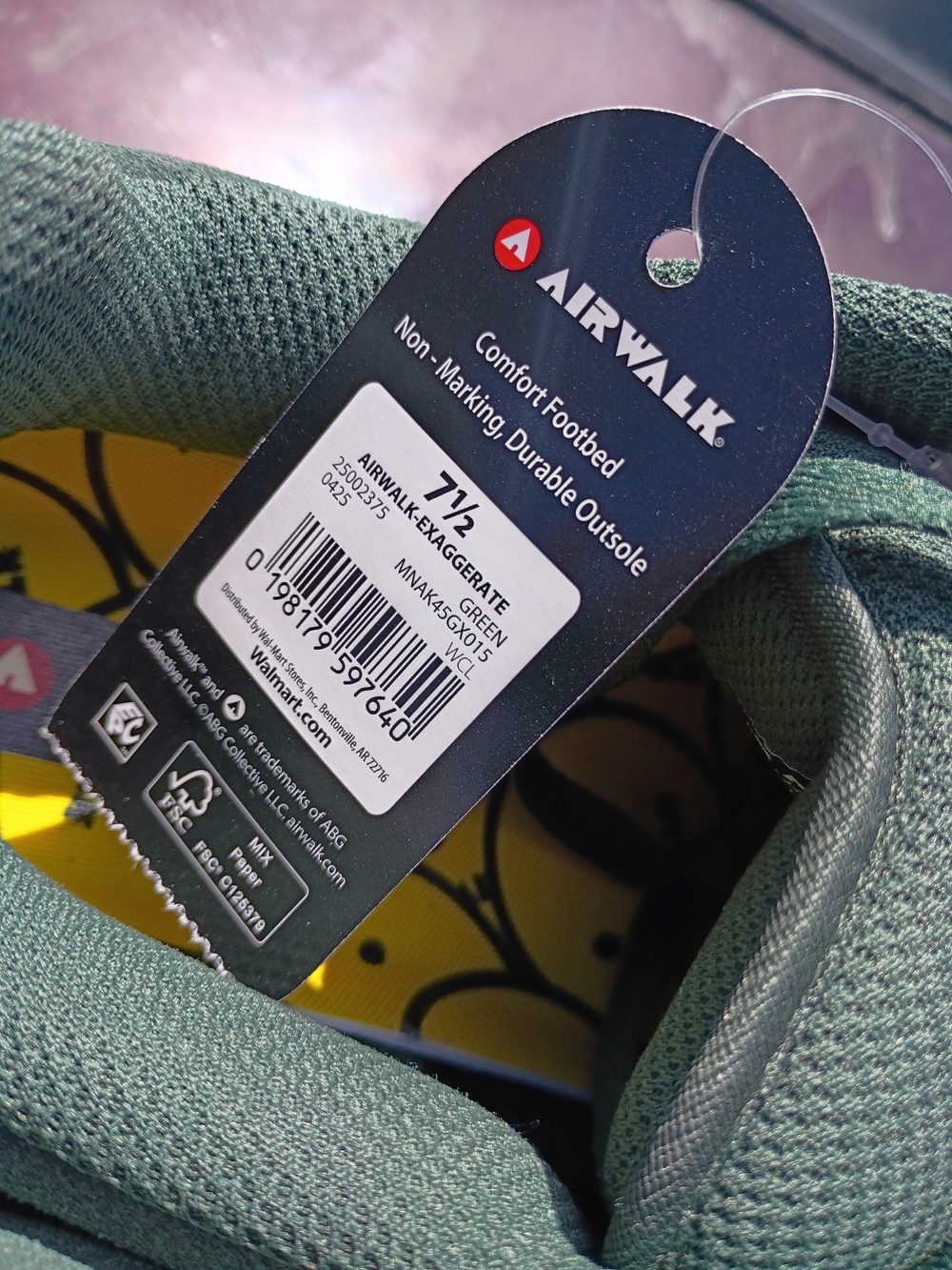 Airwalk Green Low-Top Sneakers with Gum Soles - Picture 7 of 9